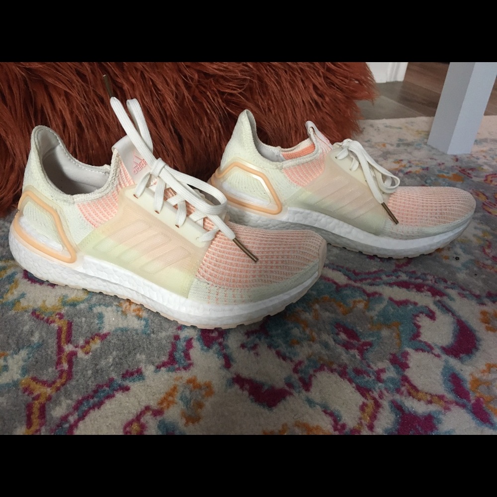 ⚡️ADIDAS ULTRABOOST 19⚡️
